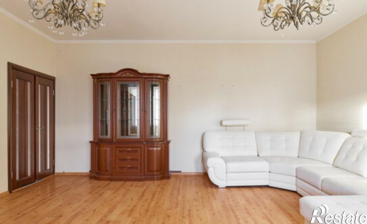 3-комн квартира Республика Татарстан (Татарстан), Казань, улица Марселя Салимжанова, 15/8Б