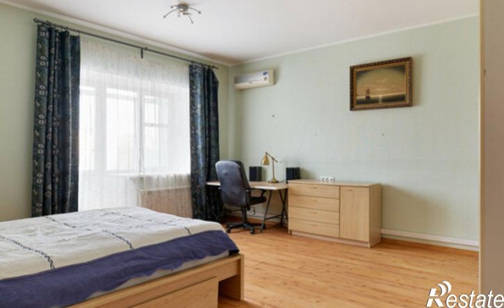 3-комн квартира Республика Татарстан (Татарстан), Казань, улица Марселя Салимжанова, 15/8Б