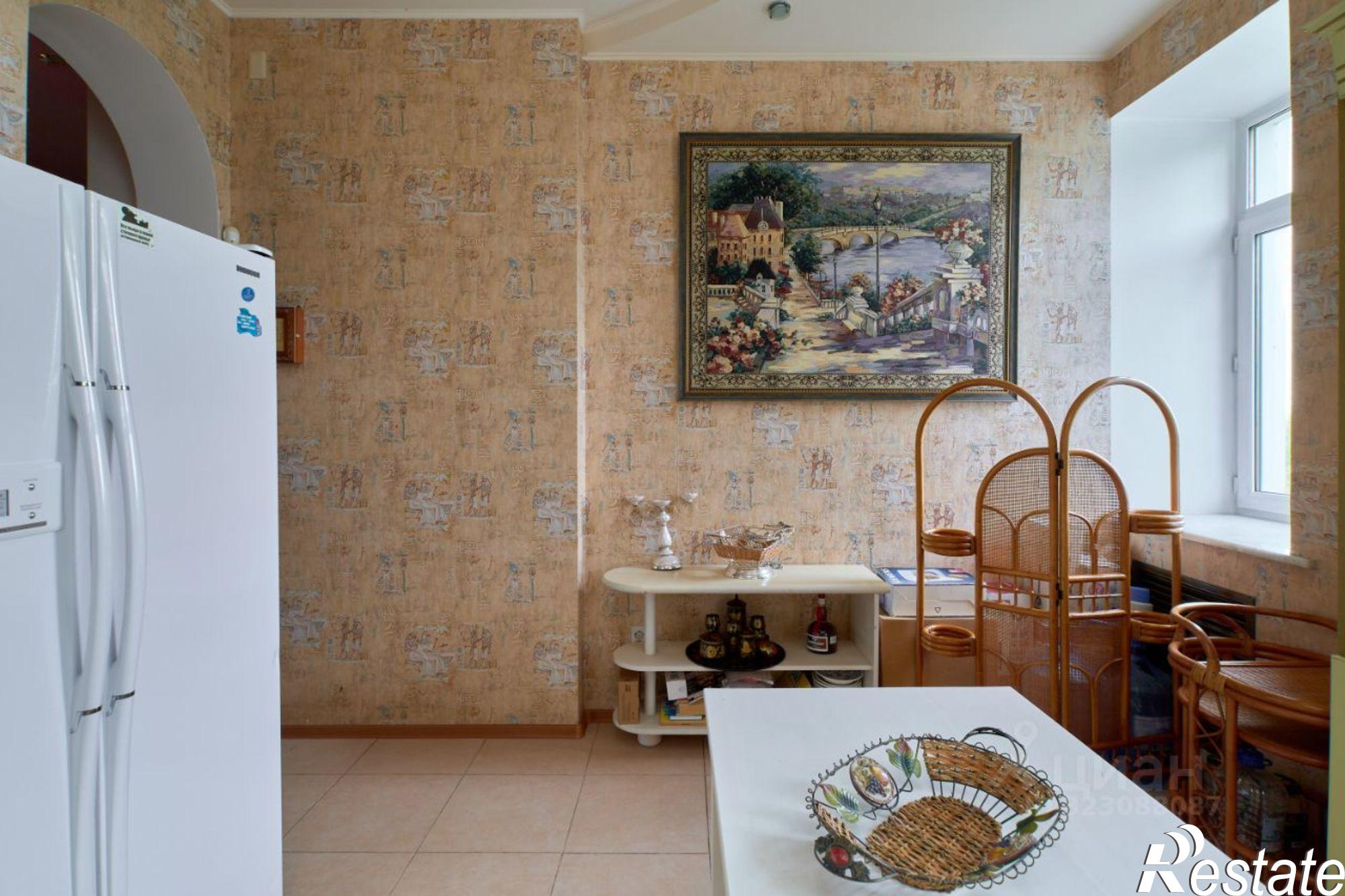 Купить квартиру за 28 000 000 рублей на Казань