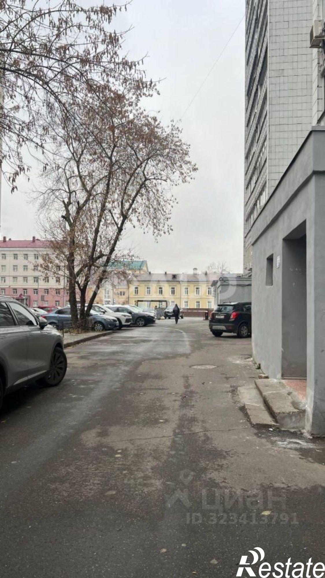 Купить помещение свободного назначения за 36 000 100 рублей на ул Николая Ершова, 8