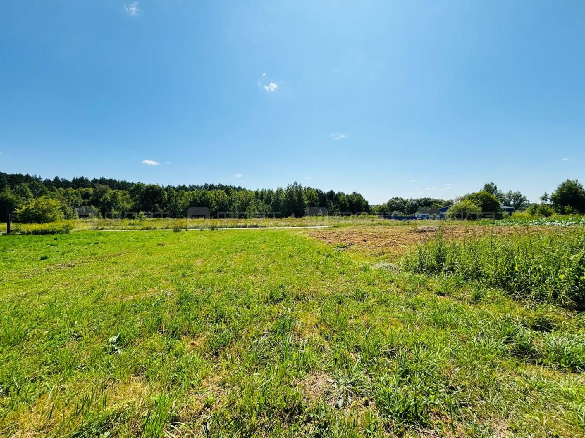 Купить землю, земельный участок за 2 700 000 рублей на ул. Лесная