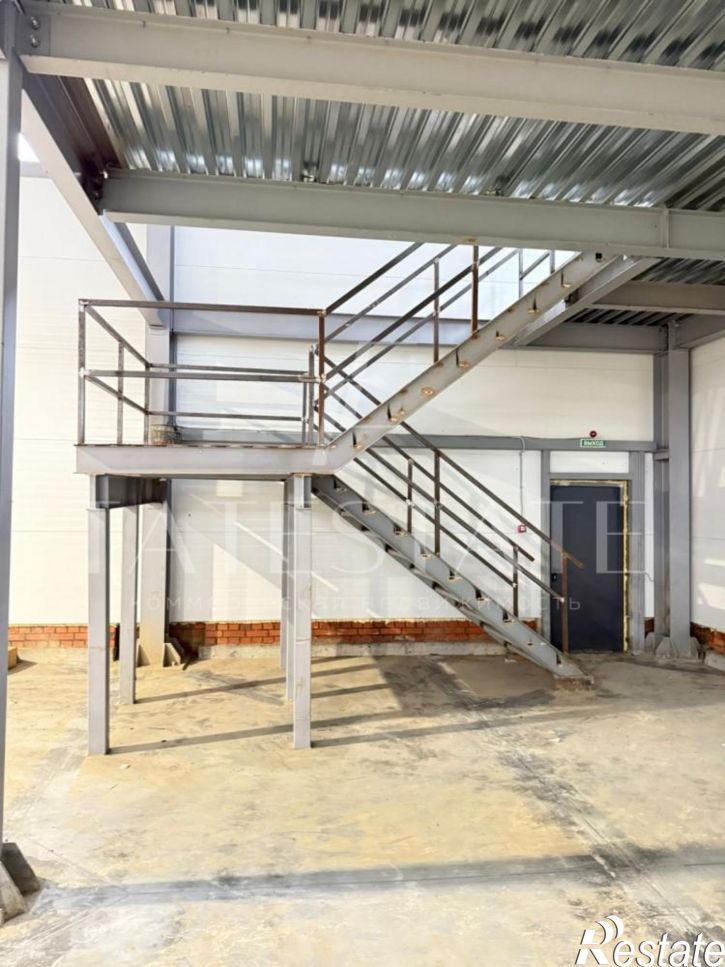 Склад улица Строителей, 2