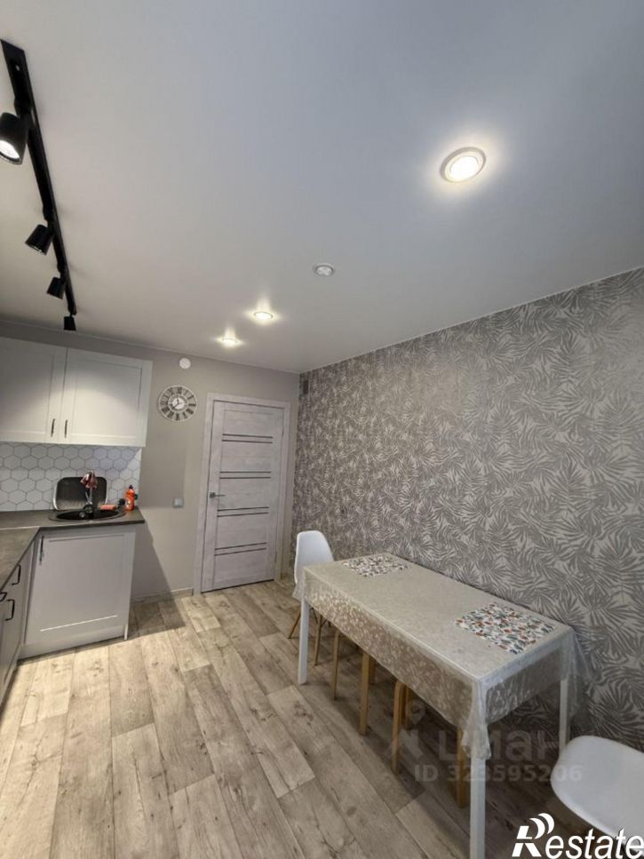 2-комн квартира проспект Нефтяников, 59А,  д. 59А