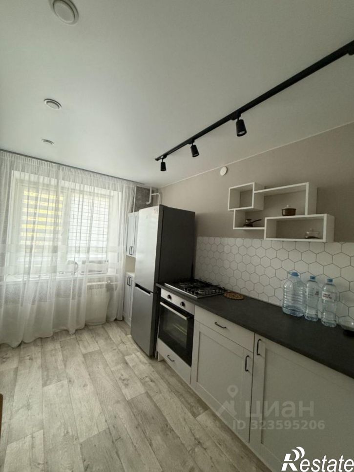 2-комн квартира проспект Нефтяников, 59А,  д. 59А