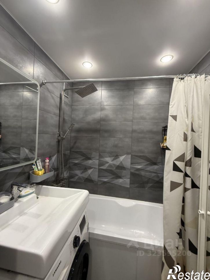 2-комн квартира проспект Нефтяников, 59А,  д. 59А