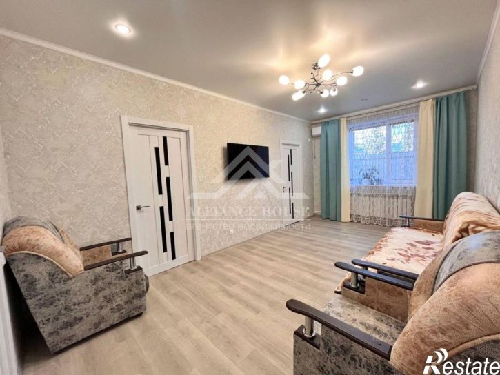 3-комн квартира улица Комарова, 29А,  д. 29А