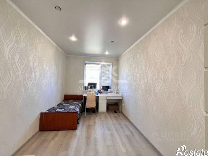 3-комн квартира улица Комарова, 29А,  д. 29А