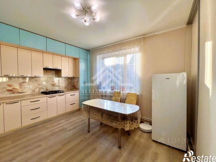 3-комн квартира улица Комарова, 29А,  д. 29А