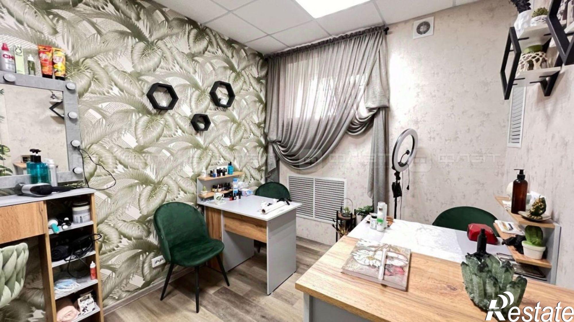 Купить офис, помещение под офис за 3 396 640 рублей на Татарстан, Казань, Вахитовский, ул. Сафьян, 8