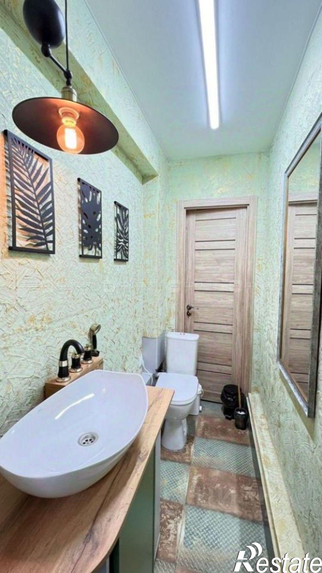 Купить офис, помещение под офис за 3 396 640 рублей на Татарстан, Казань, Вахитовский, ул. Сафьян, 8