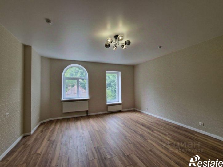 6-комн квартира Казань, Курашова ул., 9а