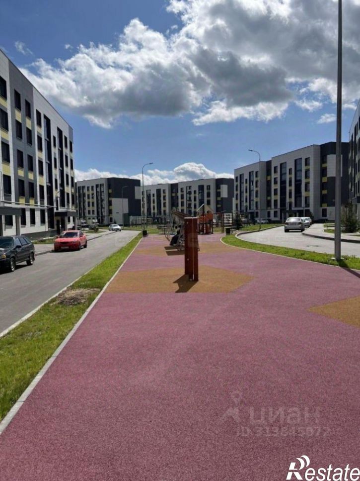 2-комн квартира Татарстан, Зеленодольский, Новая Тура