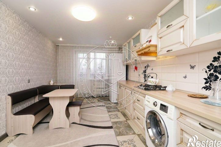 4-комн квартира Казань, Академика Сахарова ул, 16