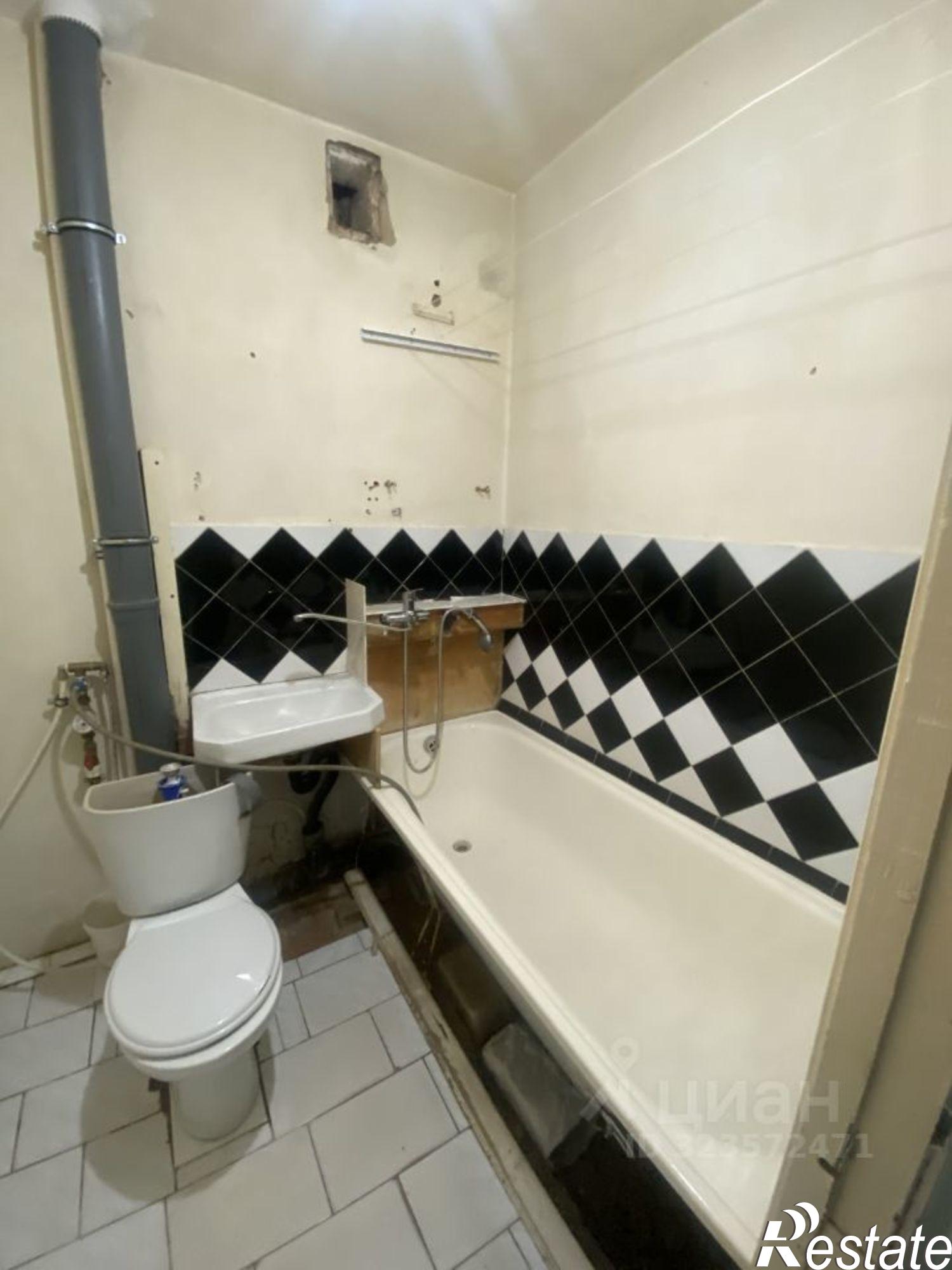 Купить квартиру за 2 300 000 рублей на ул 40 лет Победы, 53