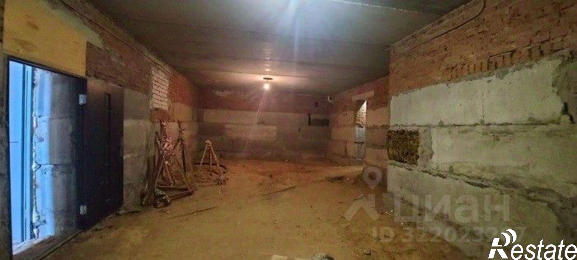 Купить помещение свободного назначения за 6 000 000 рублей на ул Комарова, 14Б 1