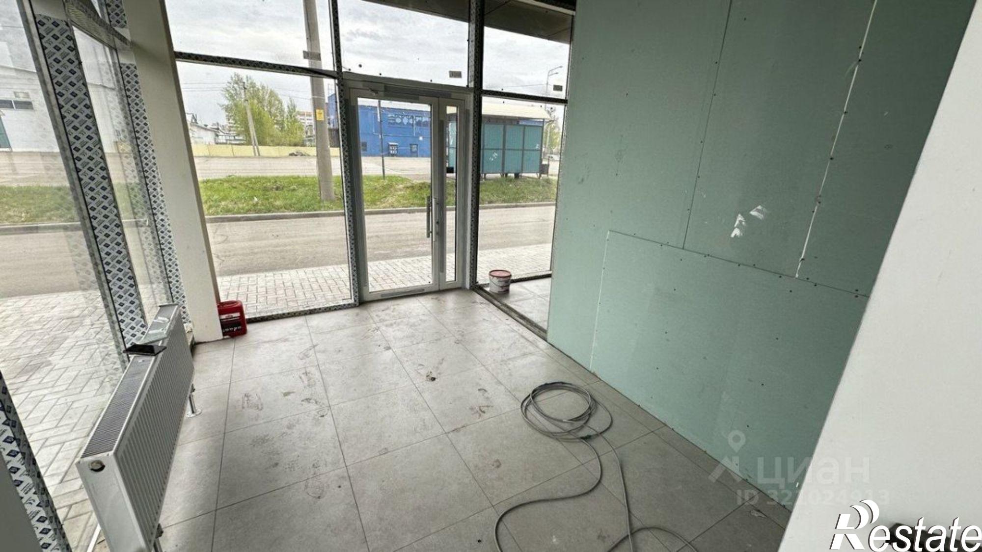 Сдать торговое помещение за 130 000 рублей на Окружное шоссе