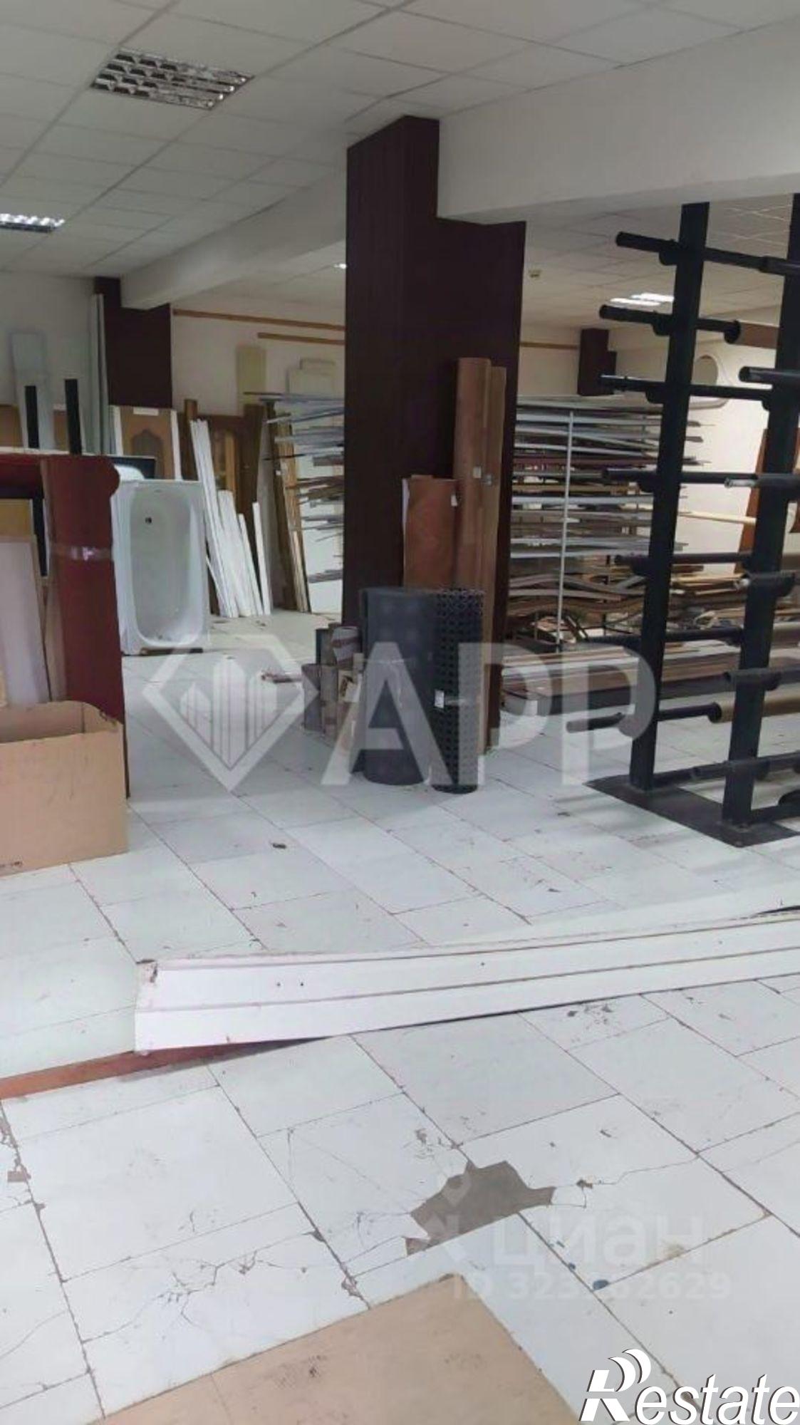 Сдать ОСЗ, отдельно стоящее здание за 181 500 рублей на ул Вахитова, 17