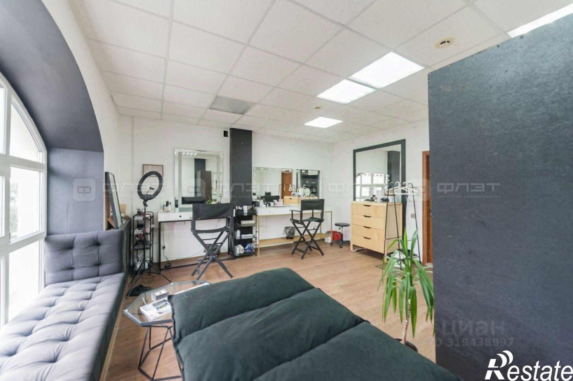 Купить офис, помещение под офис за 25 713 500 рублей на улица Татарстан, 1А