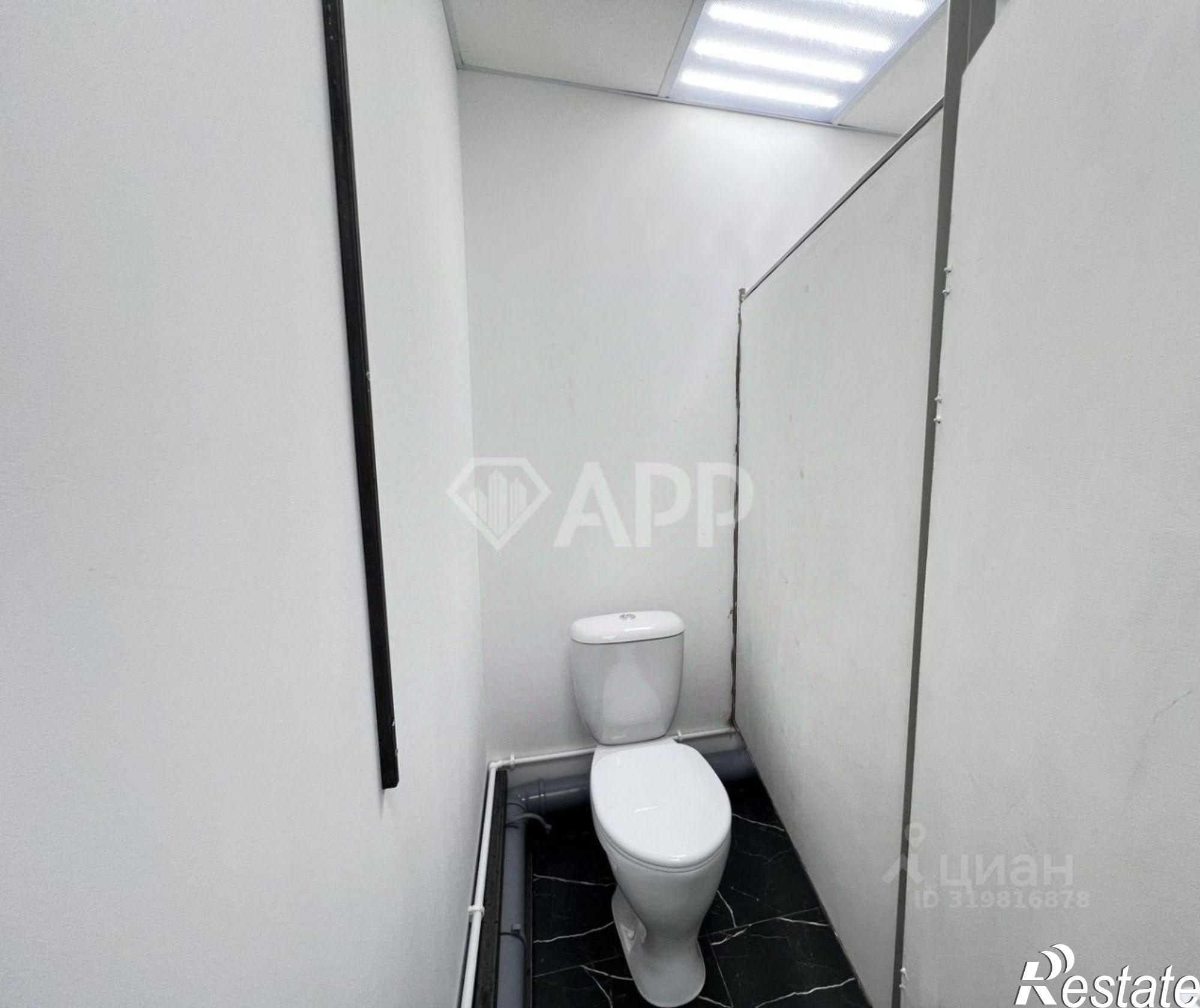 Купить офис, помещение под офис за 7 500 060 рублей на Комсомольская улица, 5