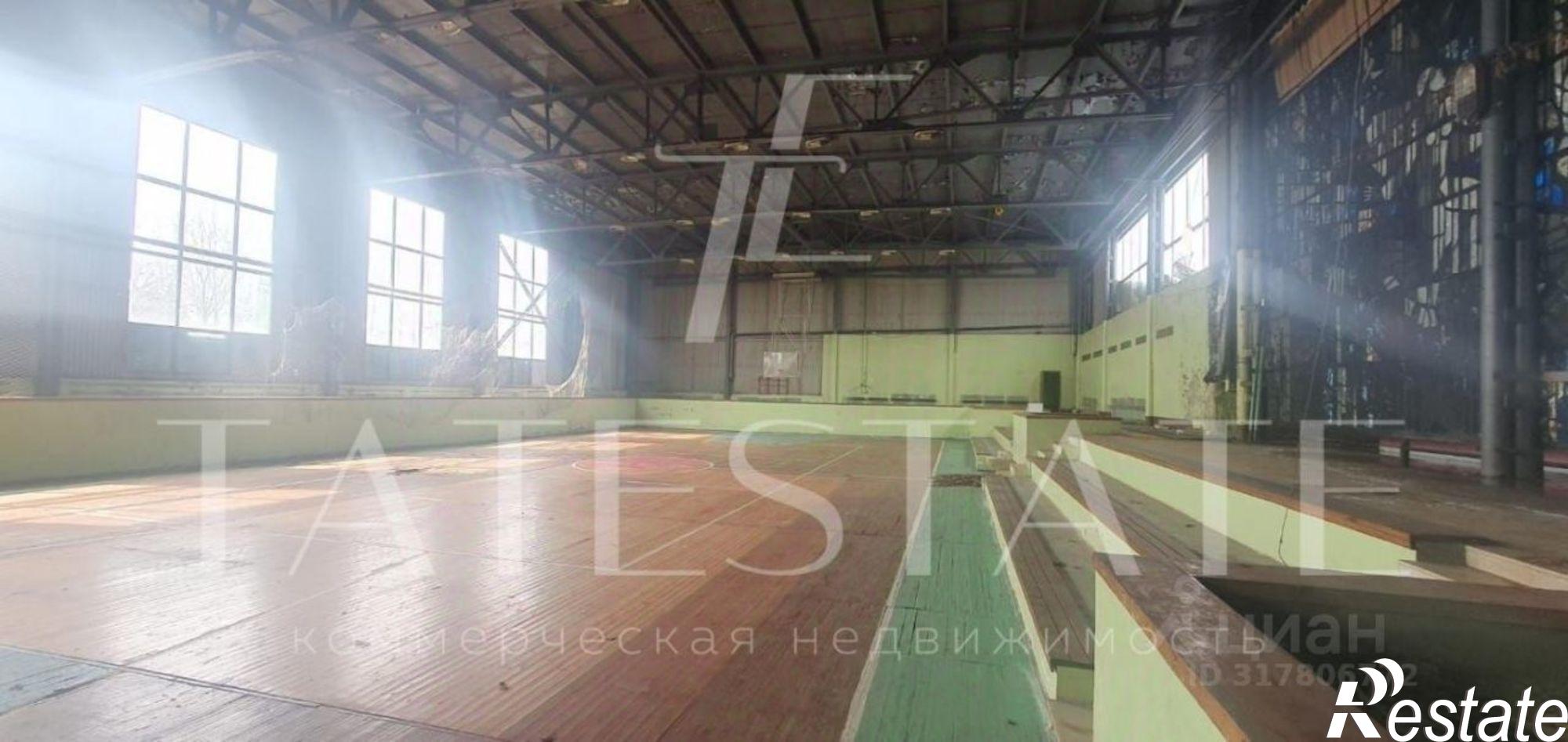 Купить складское помещение за 99 003 800 рублей на ул Советская, 5