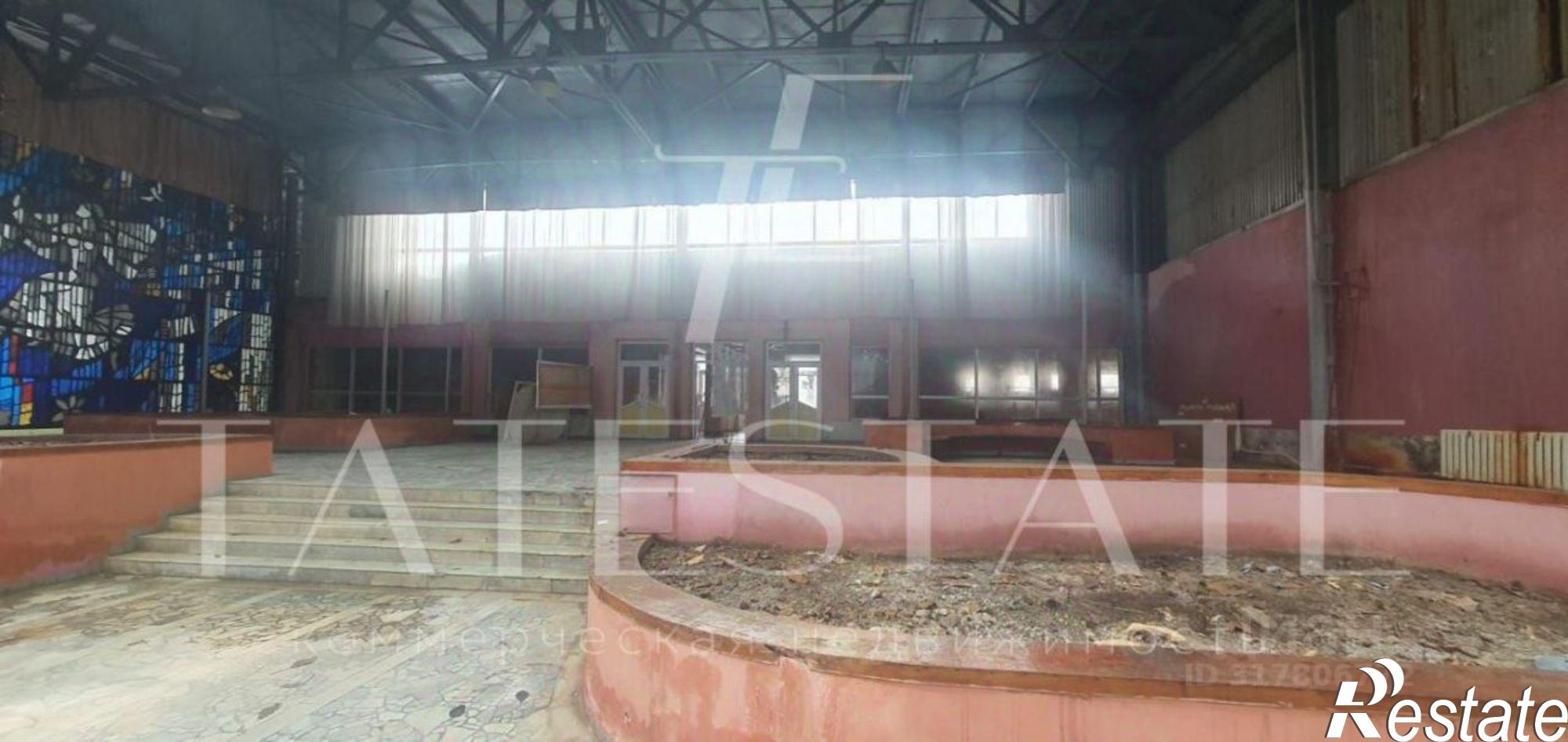 Купить складское помещение за 99 003 800 рублей на ул Советская, 5