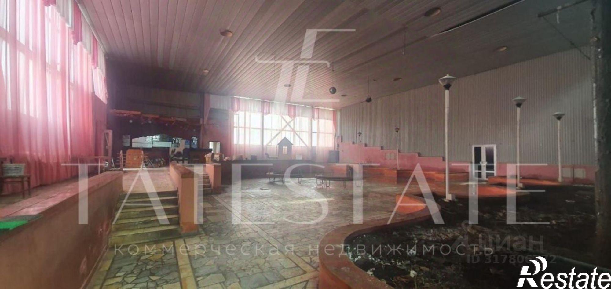 Купить складское помещение за 99 003 800 рублей на ул Советская, 5