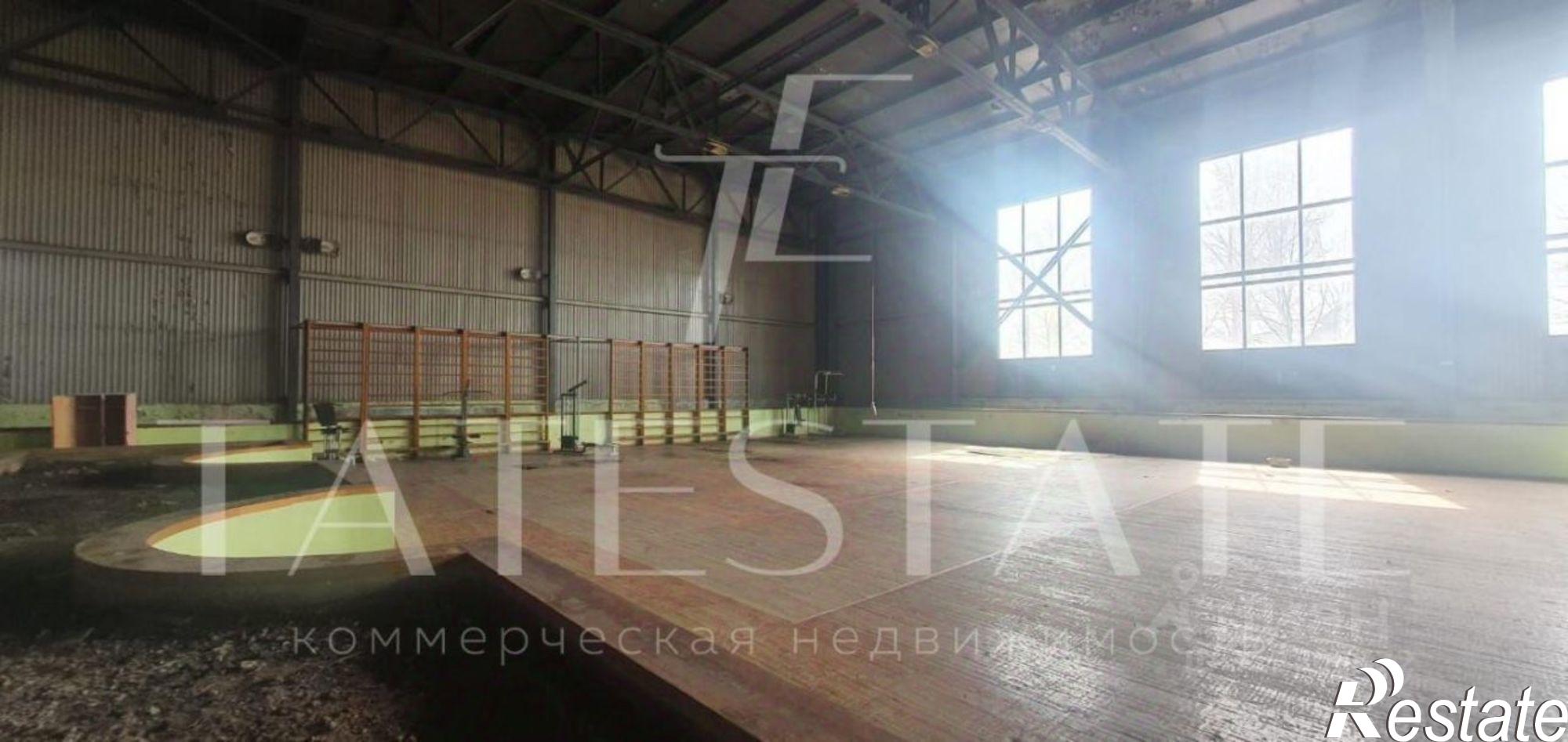 Купить складское помещение за 99 003 800 рублей на ул Советская, 5