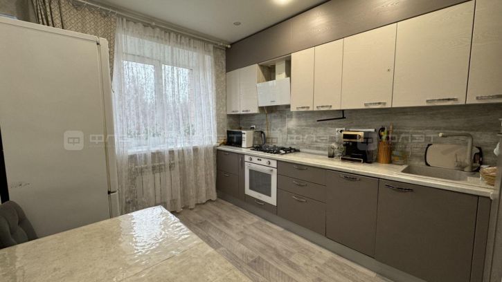 3-комн квартира ул. Солнечная, дом 1б