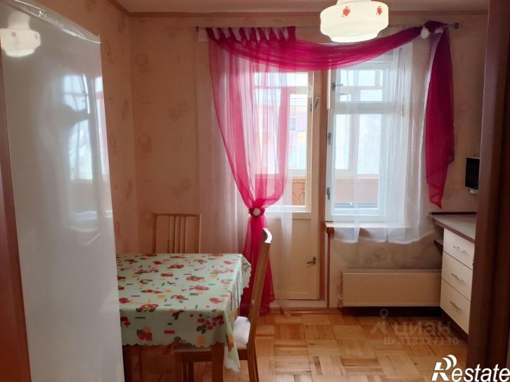 2-комн квартира улица Декабристов, 10,  д. 10