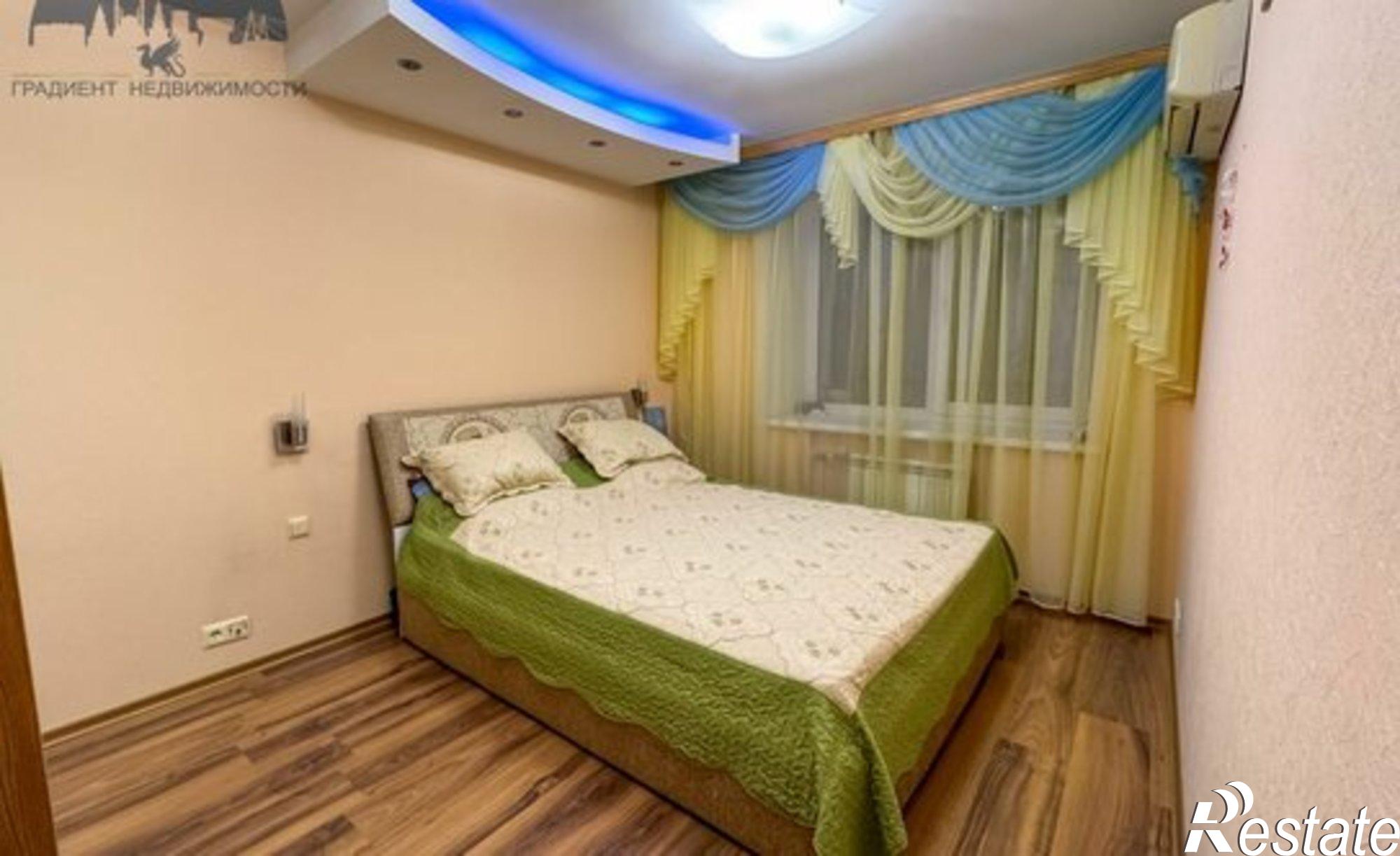 Купить квартиру за 10 000 000 рублей на пр-кт Строителей, 16