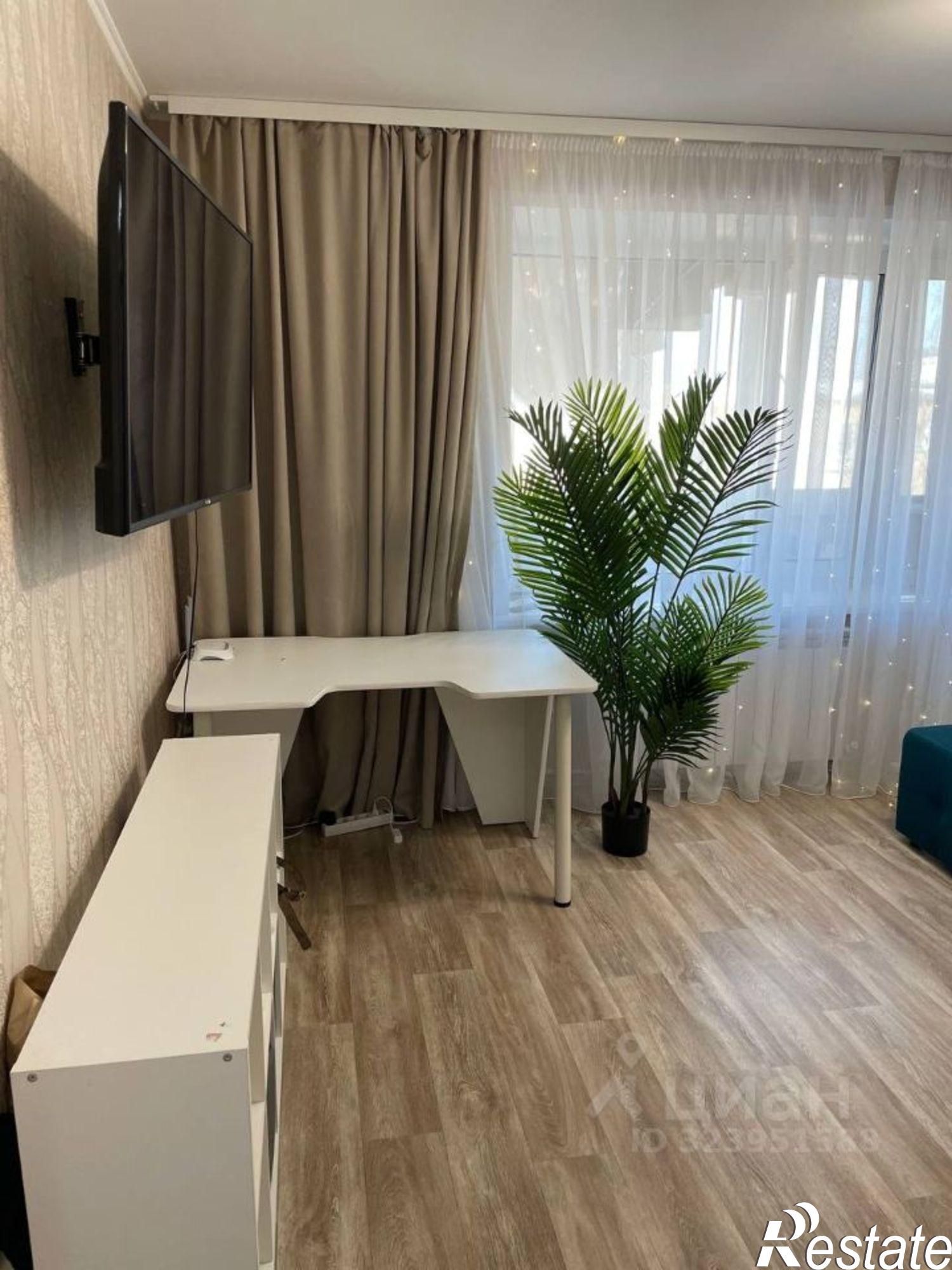 Сдать квартиру за 30 000 рублей на улица Заикина, 16