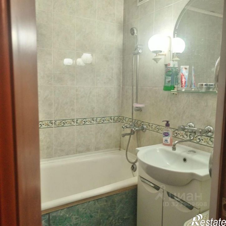 2-комн квартира ул Комарова, 12,  д. 12