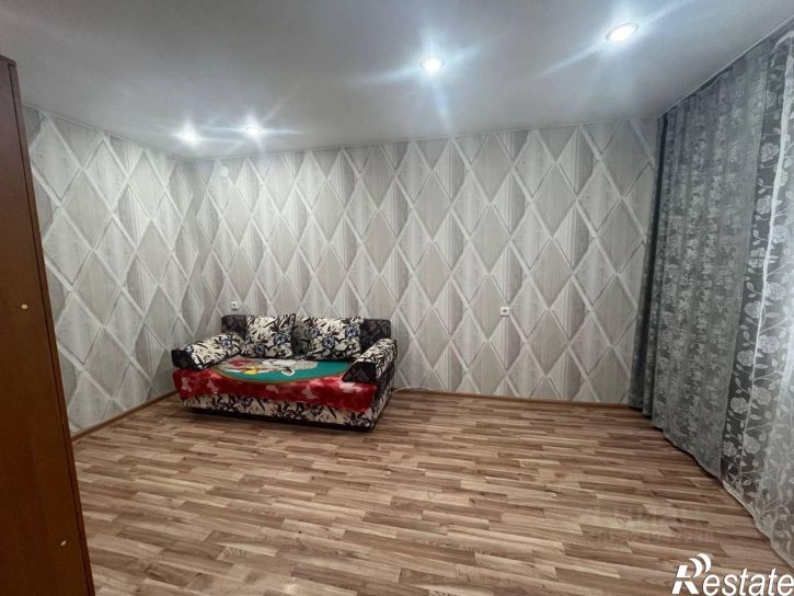 2-комн квартира улица Полющенкова, 28/3,  д. 28/3