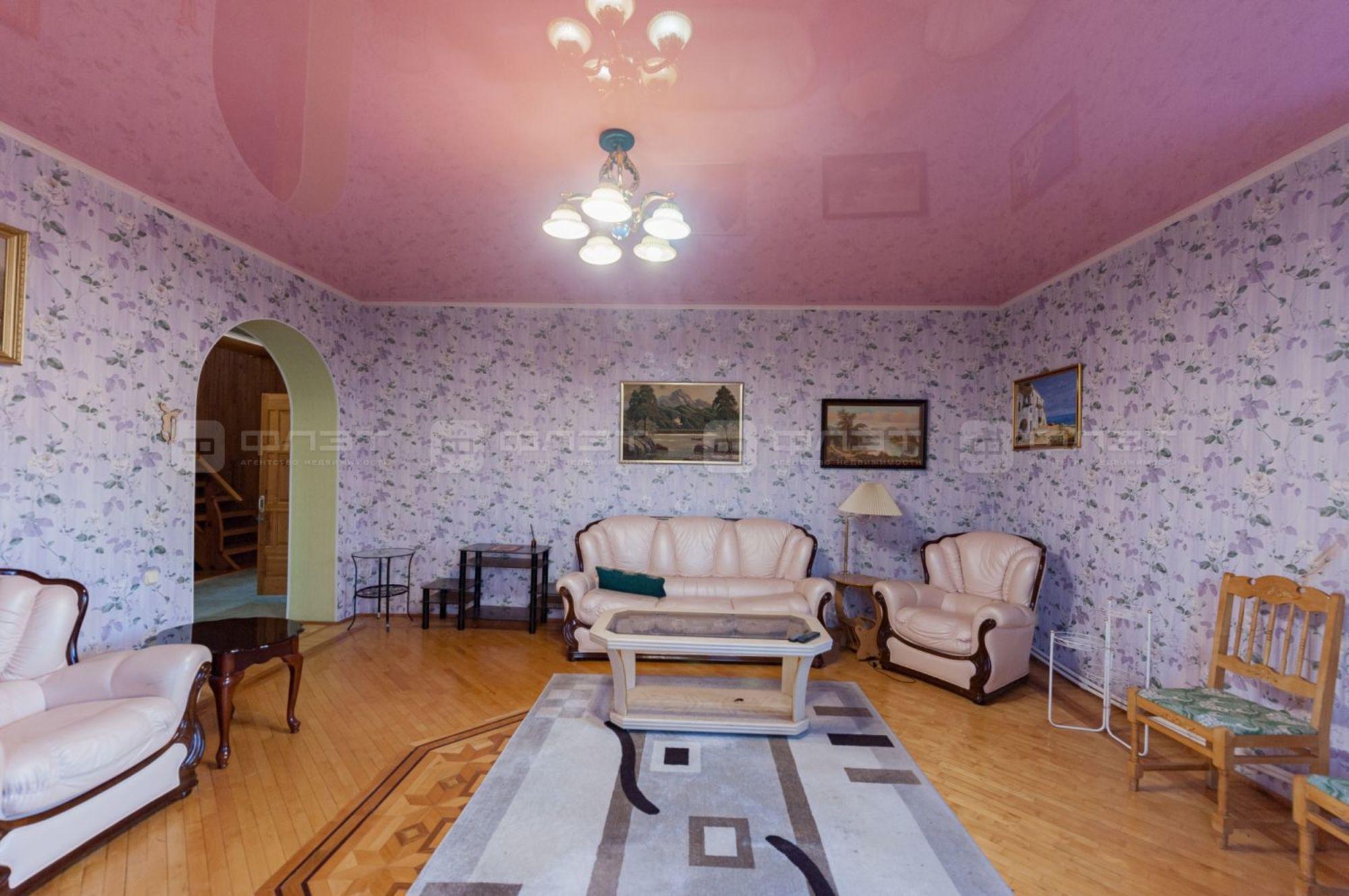 Купить дачу, дом, коттедж за 65 000 000 рублей на ул. Приозерная, дом 28А