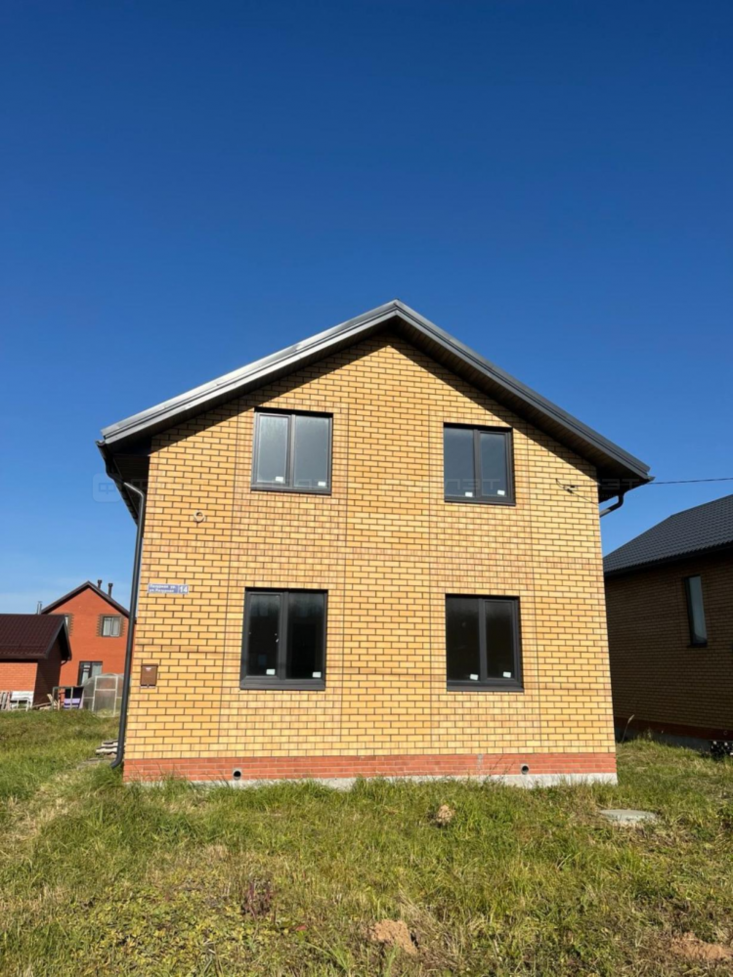 Купить дачу, дом, коттедж за 9 900 000 рублей на ул. Лазурная