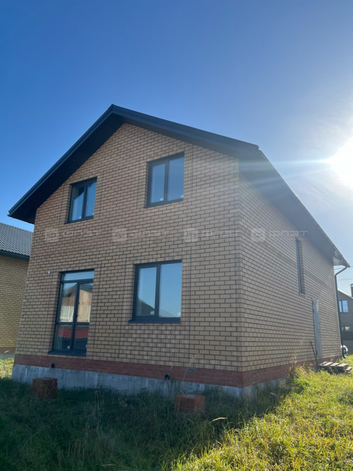 Купить дачу, дом, коттедж за 9 900 000 рублей на ул. Лазурная