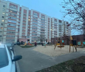 2-комн, 46кв м, этаж 1/10 улица Глазунова, 8 к2
