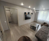 2-комн, 43кв м, этаж 4/5 ул имени Батенчука Е.Н., 12