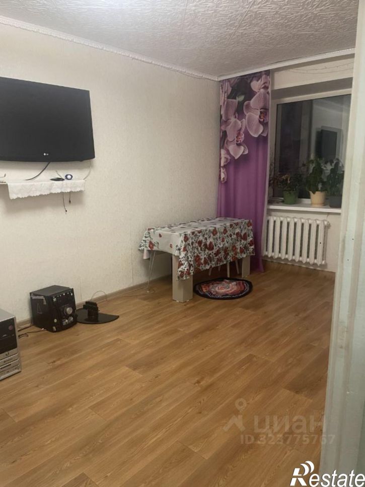 3-комн квартира улица Гагарина, 11,  д. 11