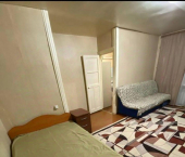 2-комн, 45кв м, этаж 1/5 ул Лейтенанта Шмидта, 42