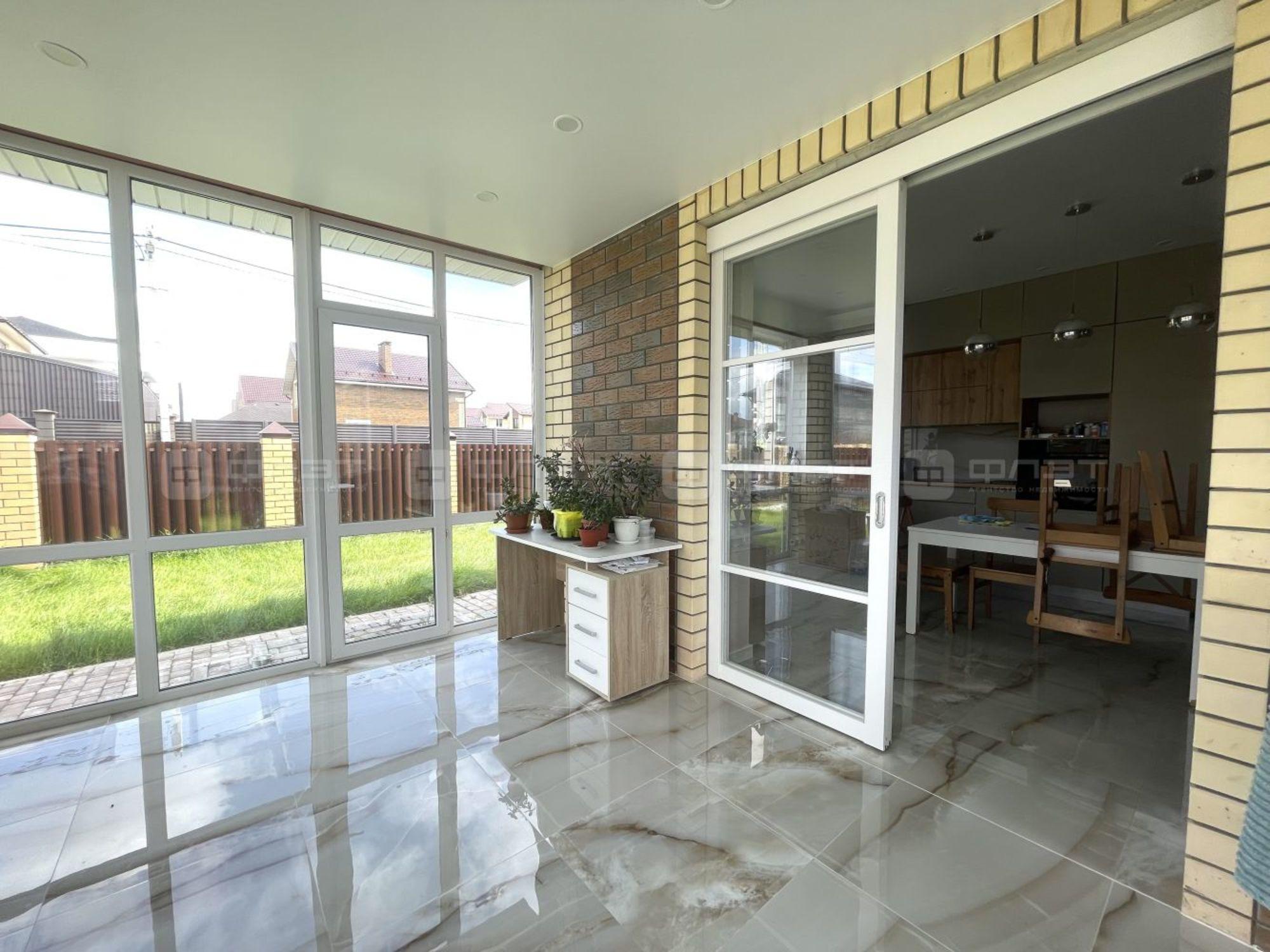 Купить дачу, дом, коттедж за 18 000 000 рублей на ул. Каримова