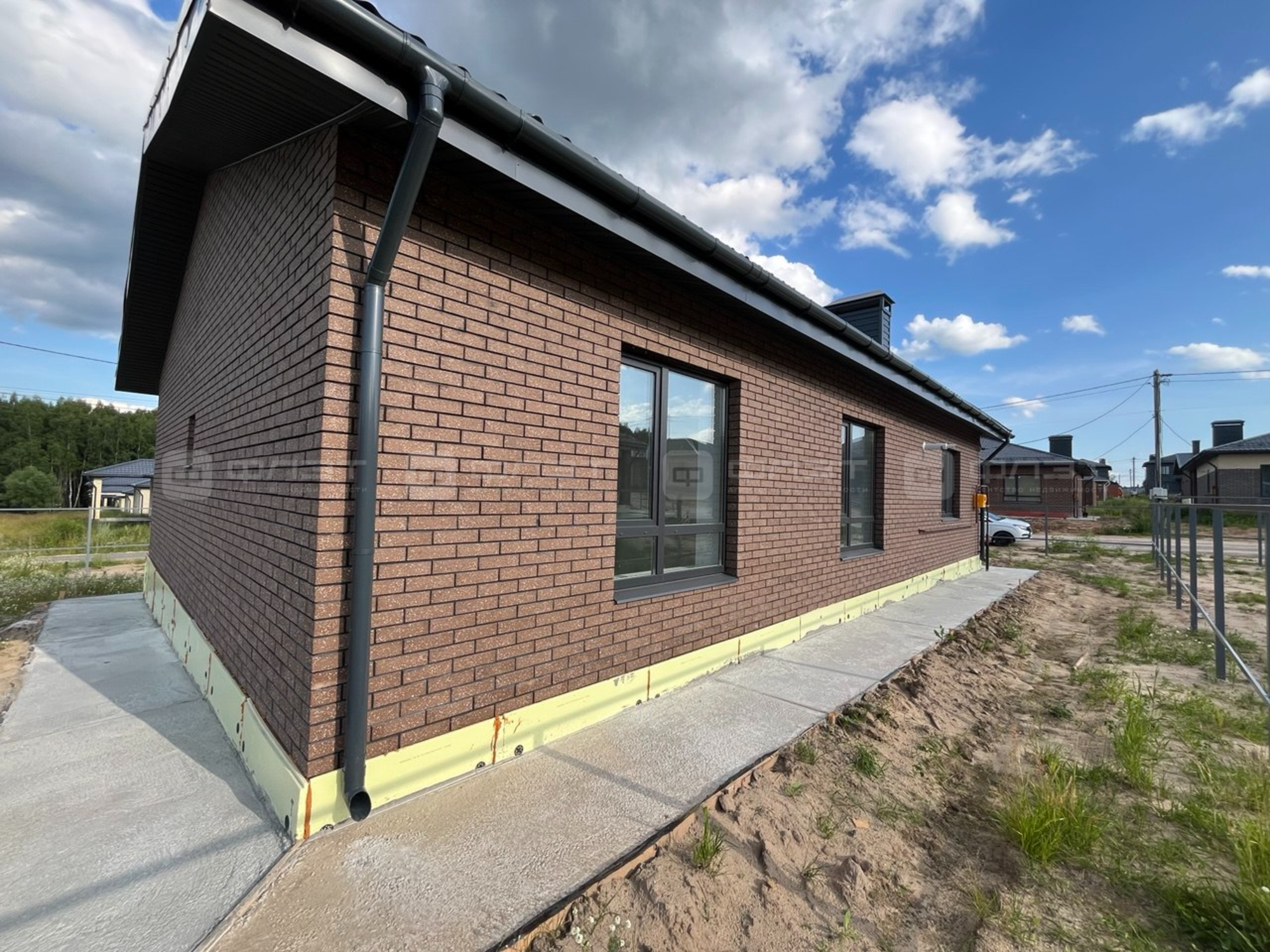 Купить дачу, дом, коттедж за 9 899 000 рублей на ул. 2-я Заречная