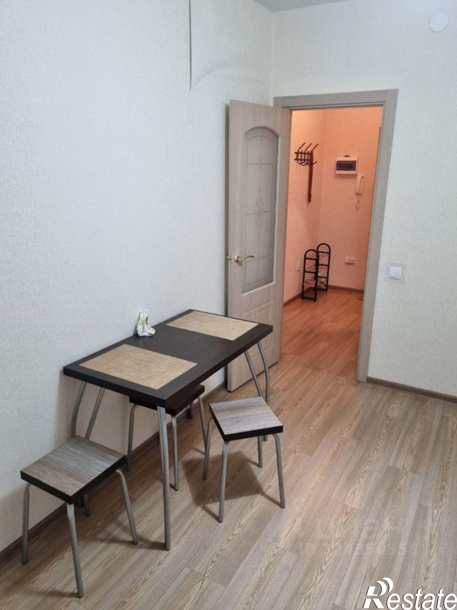 Сдать квартиру за 27 000 рублей на Казань, улица Родины