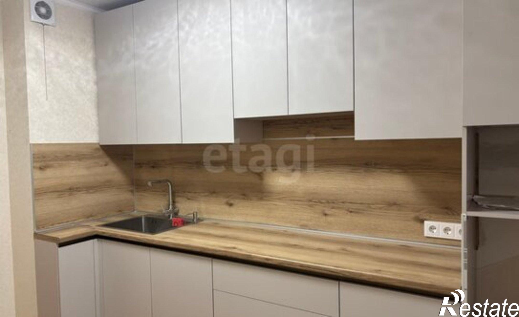 Купить квартиру за 4 600 000 рублей на проспект Строителей, 80