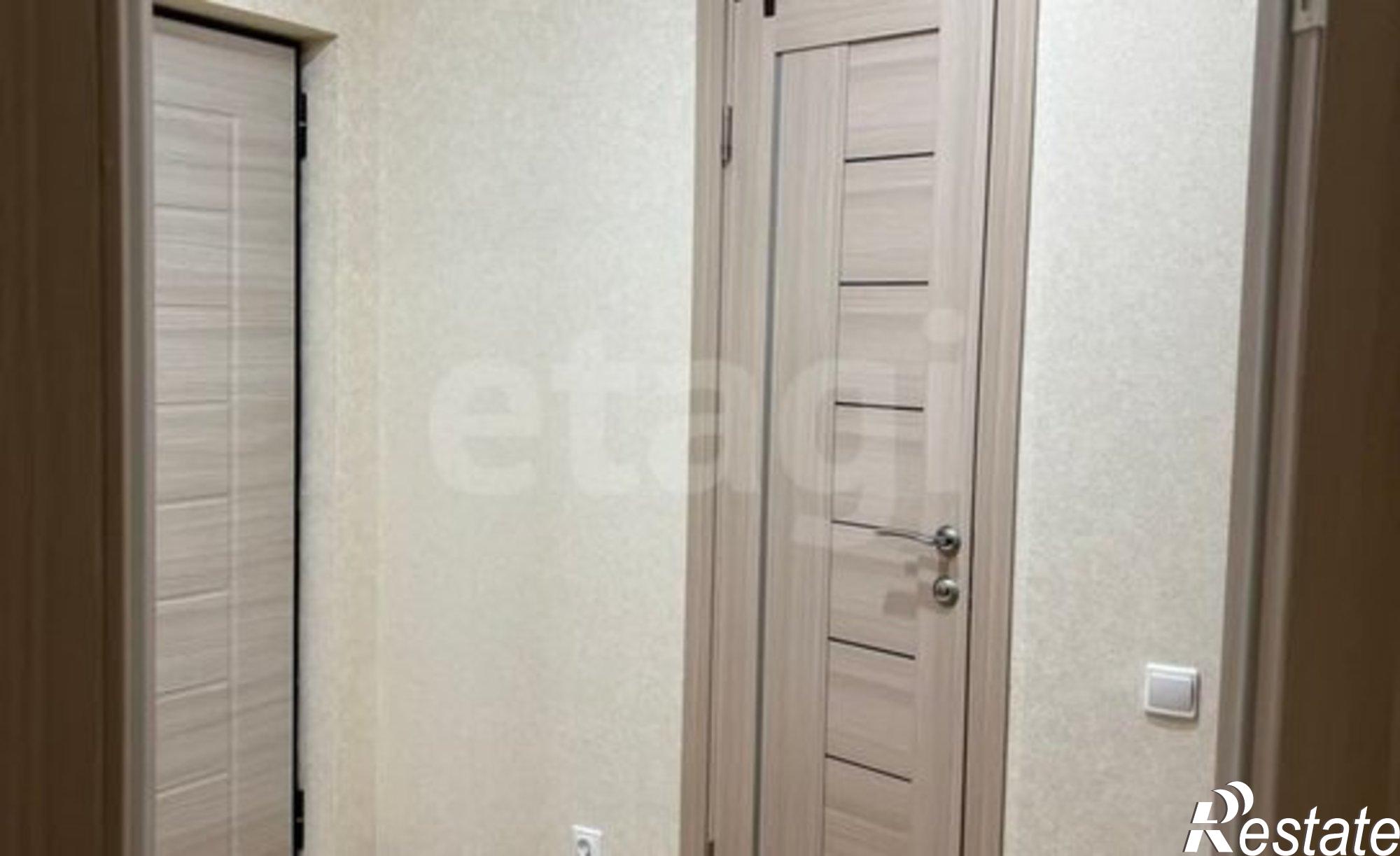 Купить квартиру за 4 600 000 рублей на проспект Строителей, 80