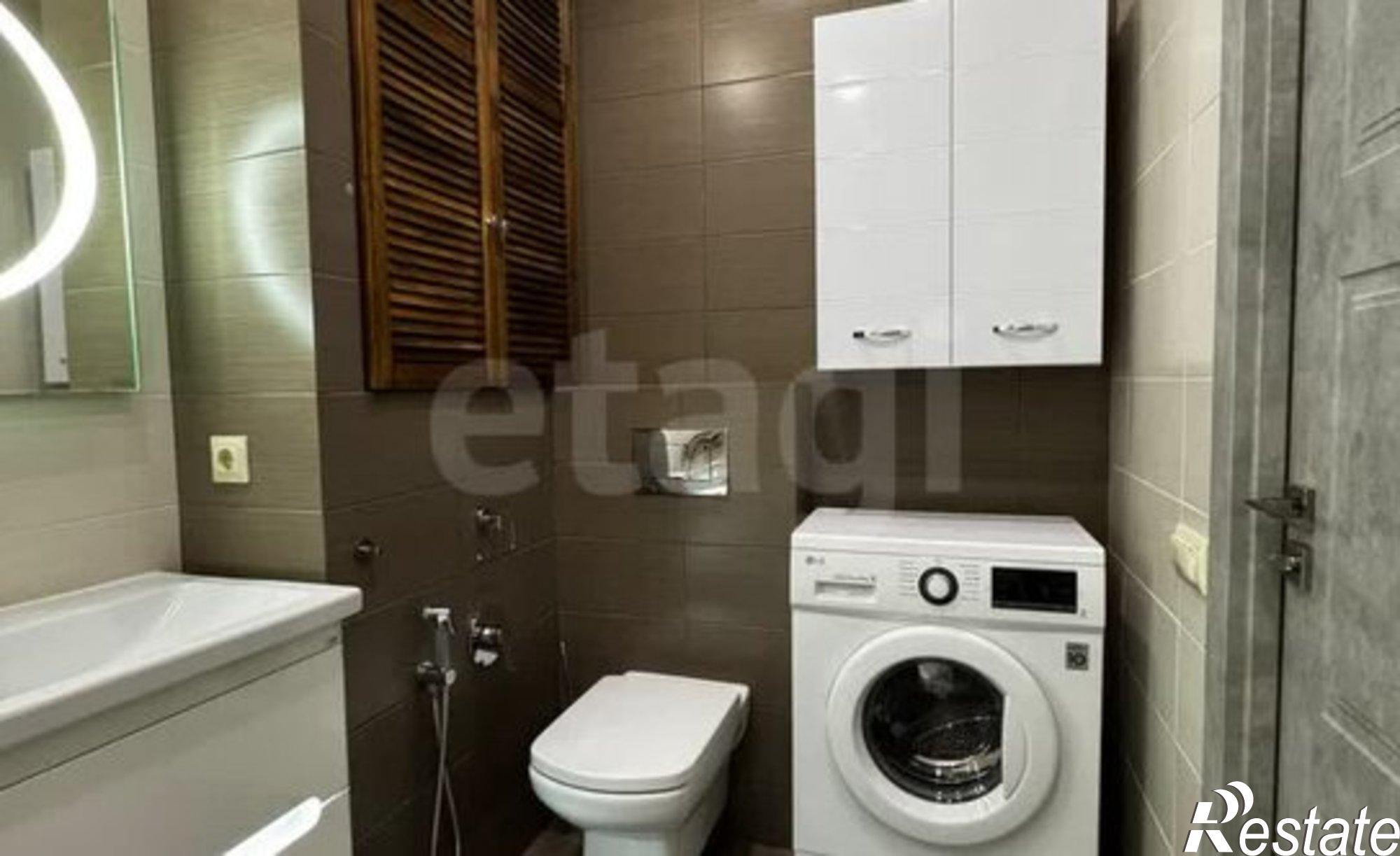 Купить квартиру за 8 500 000 рублей на проспект Строителей, 63