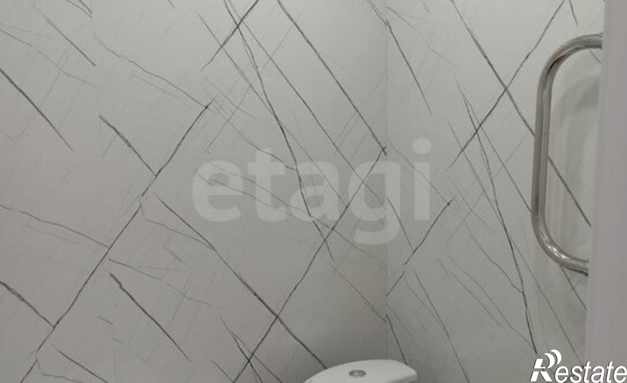 Купить квартиру за 4 050 000 рублей на проспект Строителей, 11А