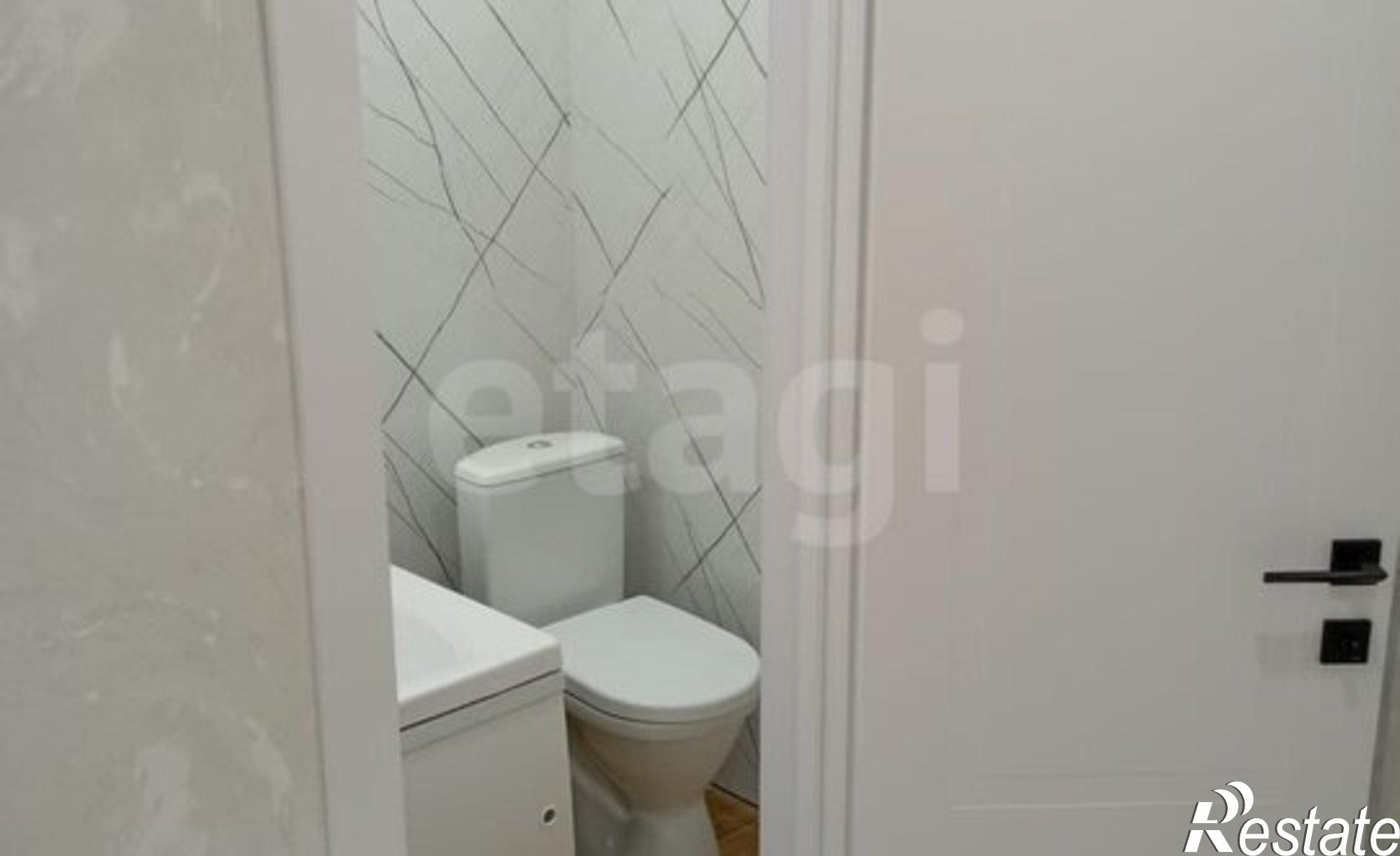 Купить квартиру за 4 050 000 рублей на проспект Строителей, 11А