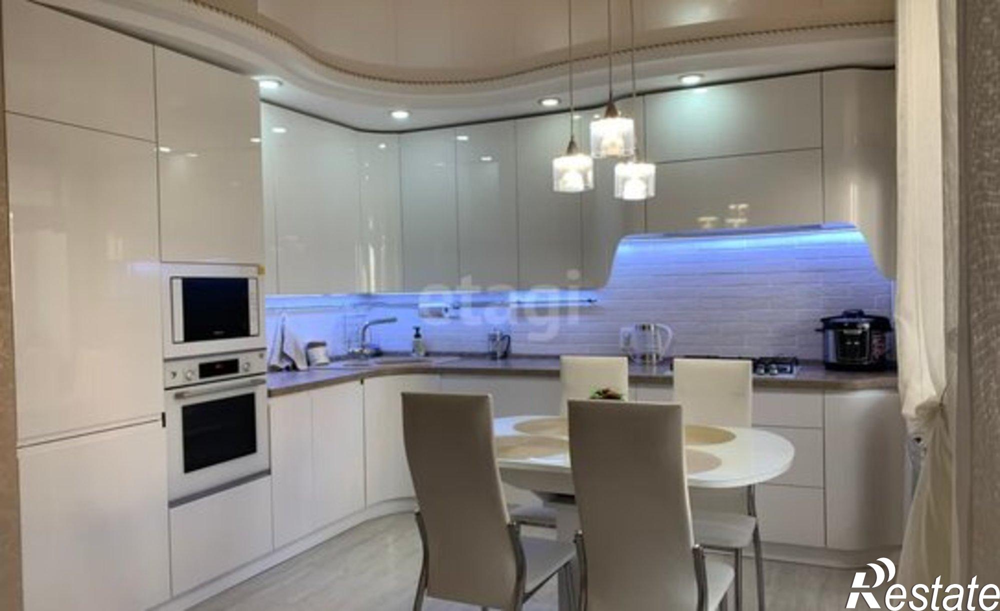 Купить квартиру за 14 800 000 рублей на ул Рината Галеева, 10