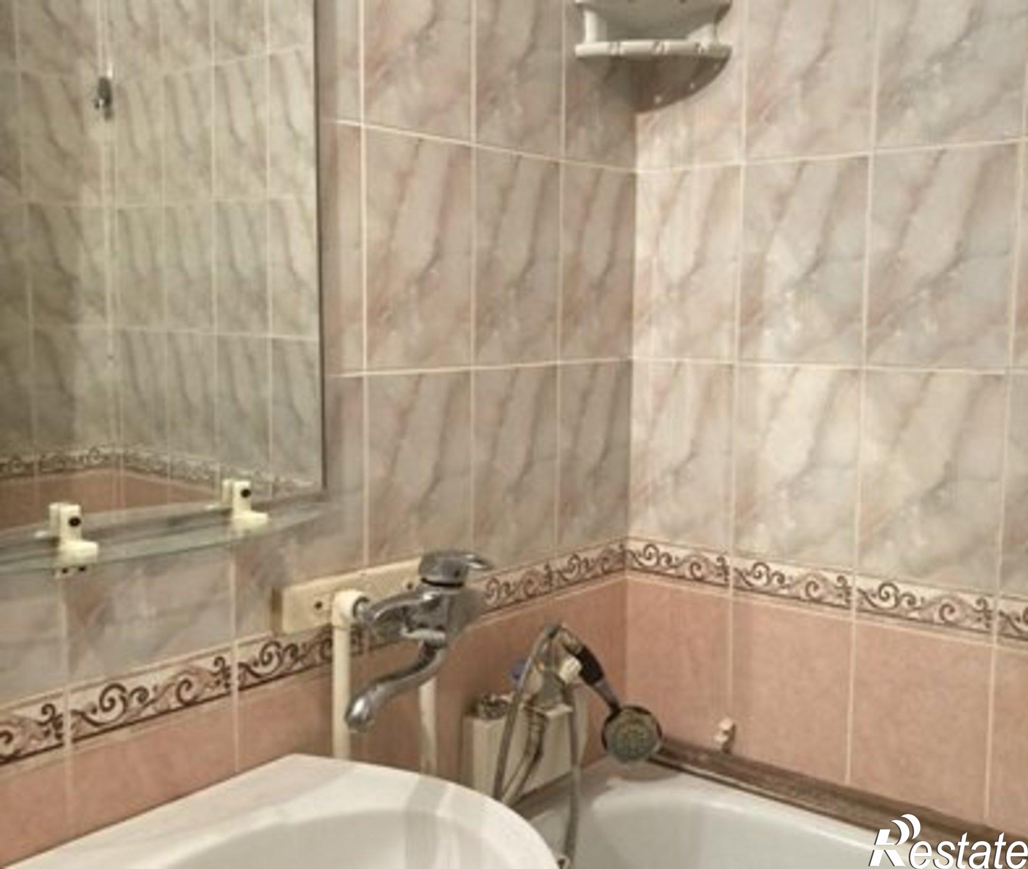 Купить квартиру за 4 100 000 рублей на ул Жукова, 1